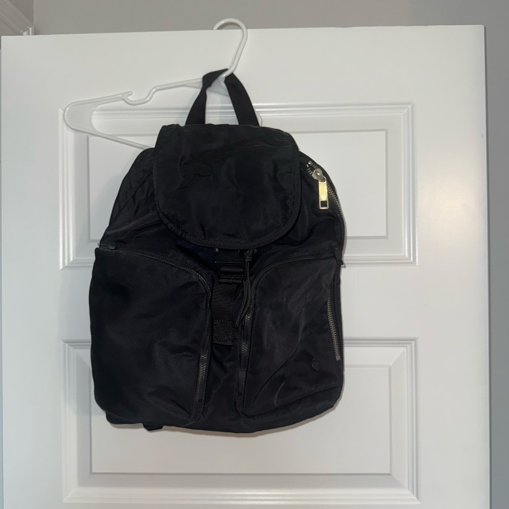 Lululemon backpack - Picture 2 of 2